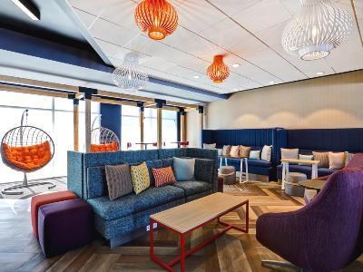 Tru By Hilton Windermere 3* Edmonton